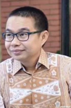 Ketua KI Sumbar, Musfi Yandra