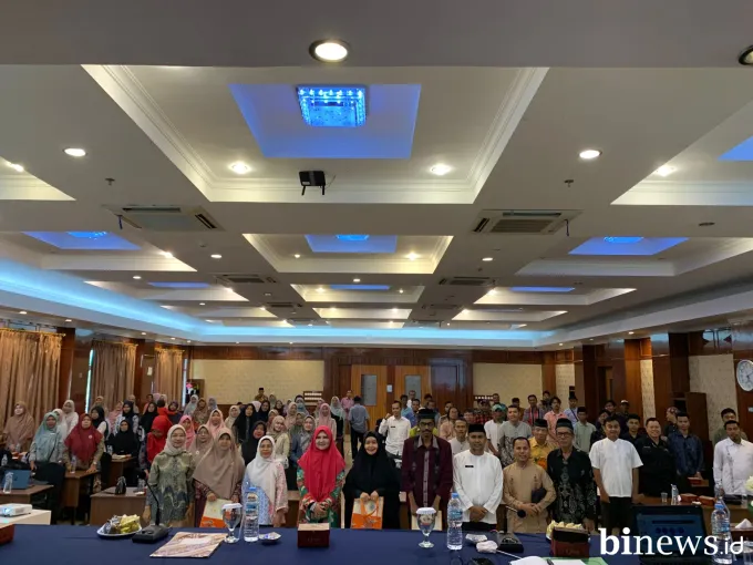 Agam Sehat, Hj Nevi Zuairina Dorong Gerakan Kolektif Pengurangan Sampah Berbasis Komunitas