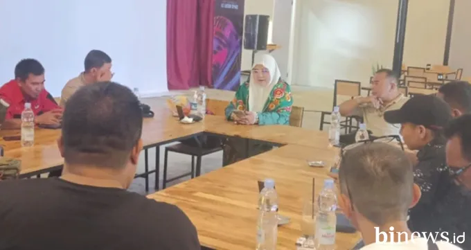 Anggota DPR RI Hj. Nevi Zuairina Gelar Halal Bihalal Bersama Jurnalis, Soroti Arus Mudik...