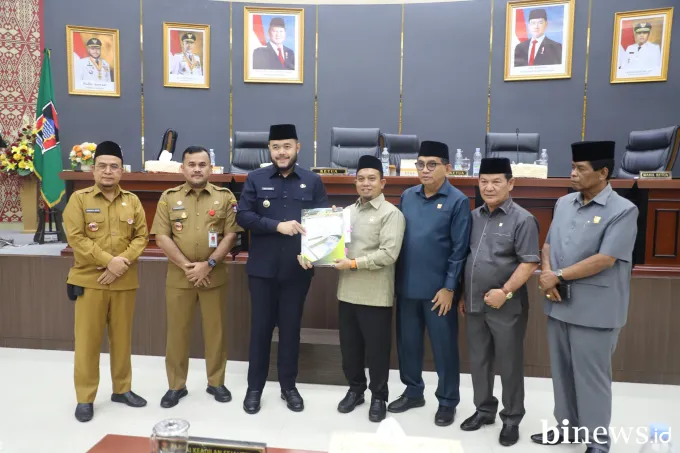 APBD Kota Padang 2026 Disahkan, Fadly Amran Tegaskan Komitmen Jalankan Program Prioritas