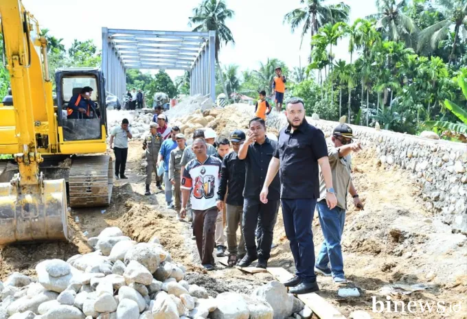 Atasi Ancaman Banjir, Pemko Padang Bangun Oprit dan Beronjong di Parak Buruk