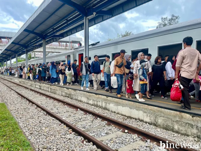 Ayoo Buruan Dipesan, Tiket KA Long Weekend HUT Ke-80 RI wilayah Divre II Sumbar Masih...