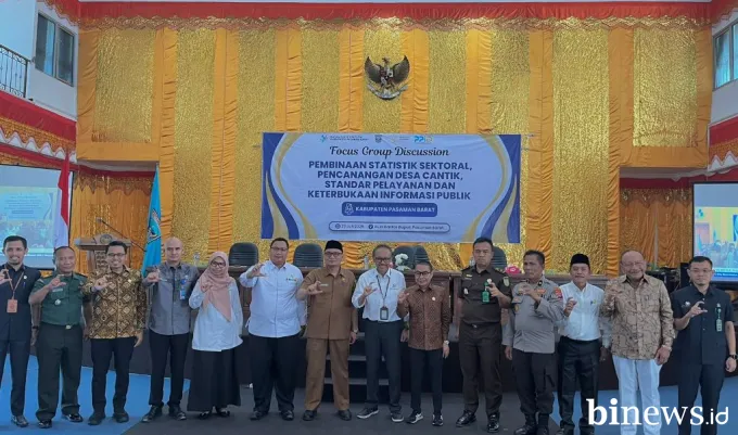 Badan Publik se-Pasaman Barat Teken Komitmen Keterbukaan Informasi