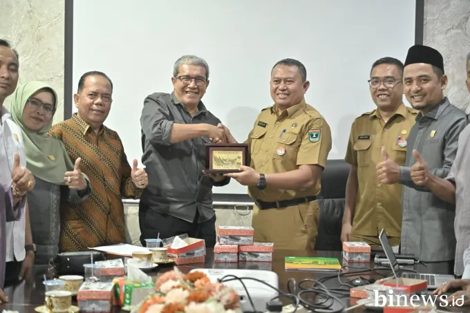 Belajar Pengelolaan Kehumasan, Komisi I DPRD Tanah Datar Kunjungi Biro Adpim