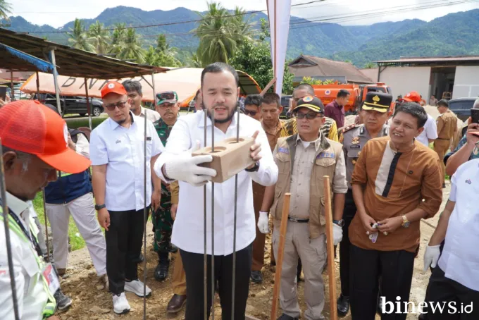 Bersama Sestama BNPB, Wako Fadly Amran Letakkan Baru Pertama Huntap Mandiri