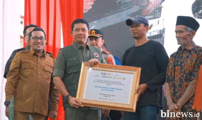 BNPB RI Salurkan Dana Stimulan Pembangunan Rumah Rusak Ringan dan Sedang di Tanah Datar...