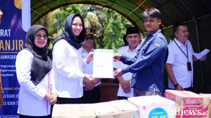 Bupati Annisa Terima Bantuan CSR untuk Korban Banjir dari Sejumlah Perusahaan