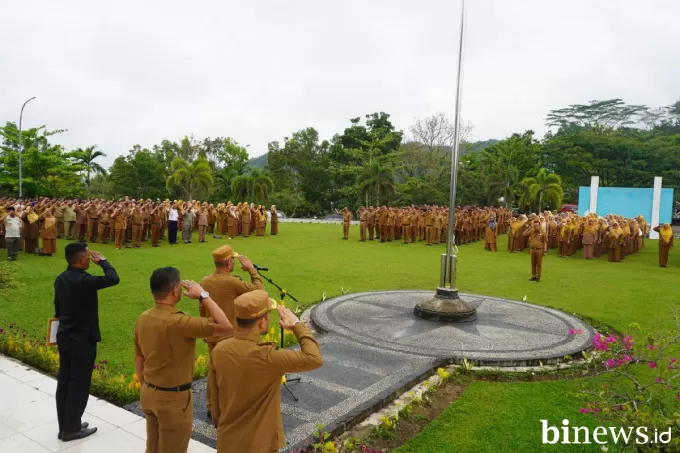 Bupati Safni Jadi Pembina Apel  Setelah Cuti Bersama Hari Raya Idul Fitri 1446 H
