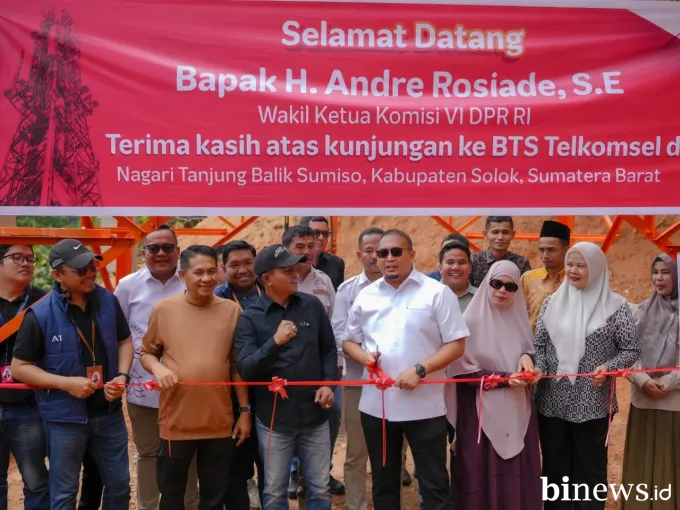 Bupati Solok Bersama Andre Rosiade Resmikan BTS di Nagari Sumiso, Akses Komunikasi Kini...