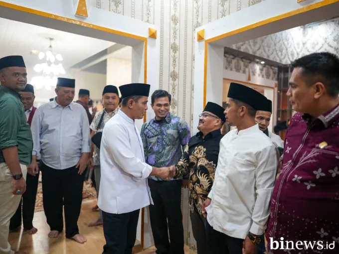 Bupati Solok Hadiri Buka Puasa Bersama DPRD Kabupaten Solok