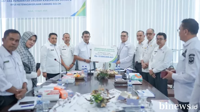Bupati Solok Hadiri Kick Off Meeting Pembahasan Universal Coverage Jamsostek Bersama BPJS...