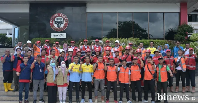 PT Semen Padang melalui Semen Padang Peduli dan ESDM Siaga...