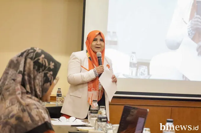 Di Forum Ispimda, Hj. Nevi Zuairina Sampaikan Keluarga Pejabat Publik Harus Jadi Basis...