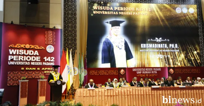 Universitas Negeri Padang (UNP) kembali menggelar prosesi...