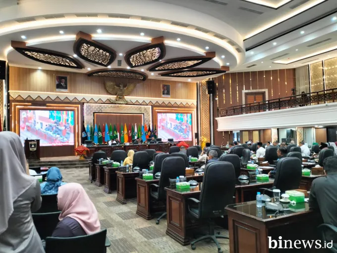 DPRD dan Pemprov Sumbar Tetapkan KUA-PPAS 2026 Dalam Rapat Paripurna