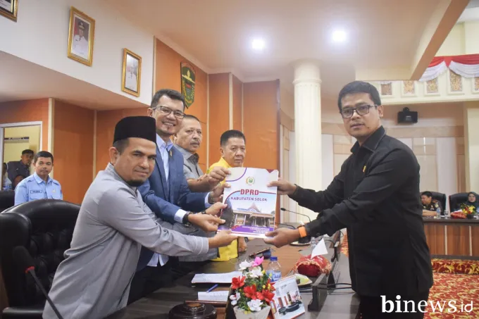 DPRD Kabupaten Solok Sahkan APBD 2026, Wabup Candra Tekankan Komitmen Bersama Wujudkan...