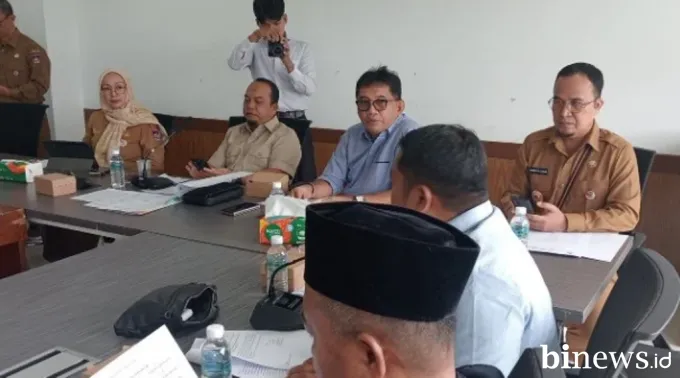 DPRD Kota Padang Bahas R-APBD 2026: Fokus pada Peningkatan Pendapatan Daerah