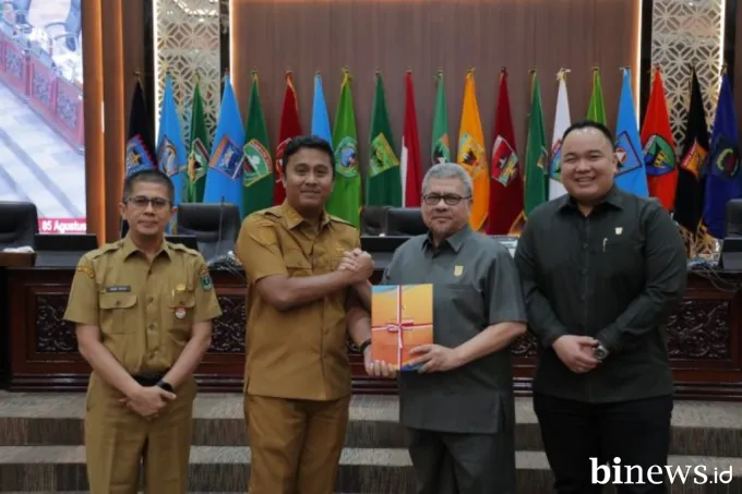 DPRD Sumbar Bahas Ranperda APBD Perubahan 2025 dan Penyertaan Modal BUMD