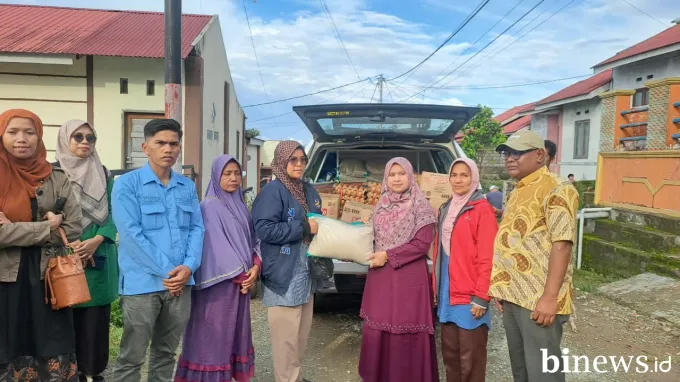 GOW Kabupaten Solok Salurkan Bantuan untuk Korban Longsor di Bukit Gompong
