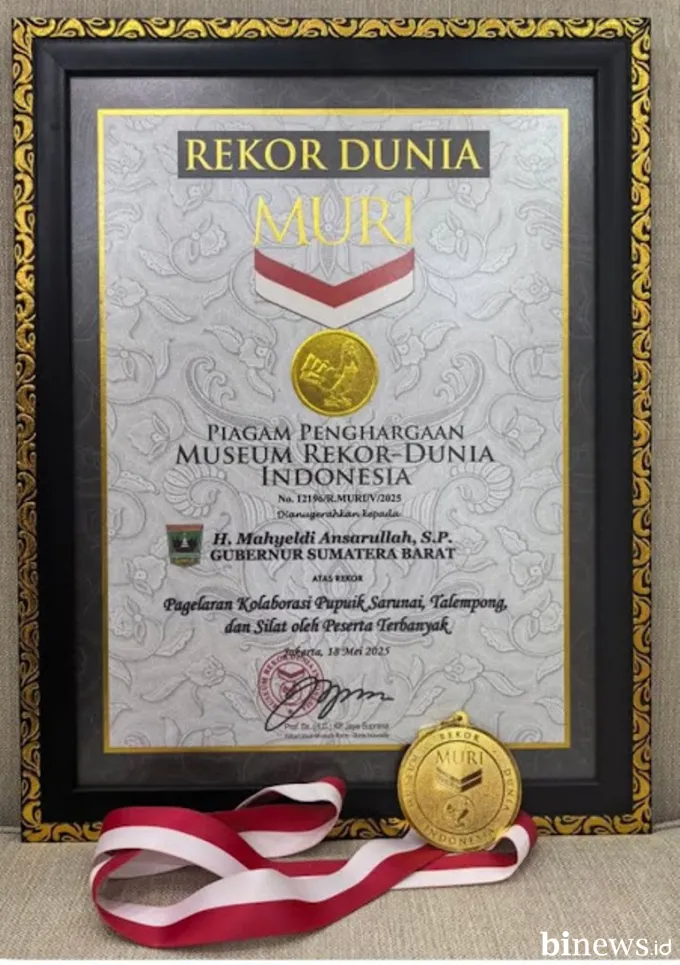 Gubernur Mahyeldi Berhasil Raih Penghargaan MURI