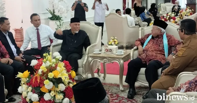 Gubernur Mahyeldi dan Dato' Ahmad Azzam Bahas Penghargaan Buya Hamka dan Pengembangan...