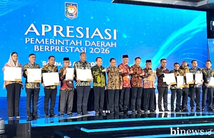 Gubernur Mahyeldi Hadiri Apresiasi Pemda Berprestasi 2026, Tiga Daerah di Sumbar Raih...