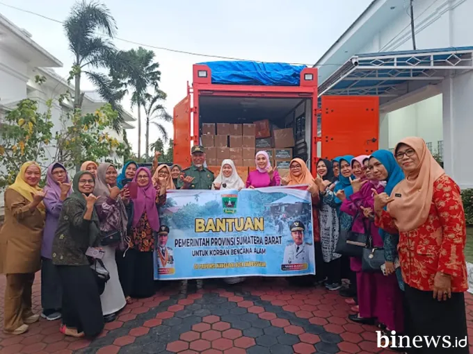 Gubernur Mahyeldi Lepas Bantuan 2,5 Ton Rendang untuk Korban Bencana di Aceh, Sumut, dan...