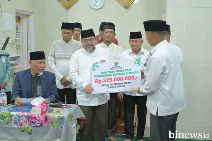 Gubernur Mahyeldi Safari Ramadan di Kota Solok, Serahkan Bantuan dan Dorong Peran...
