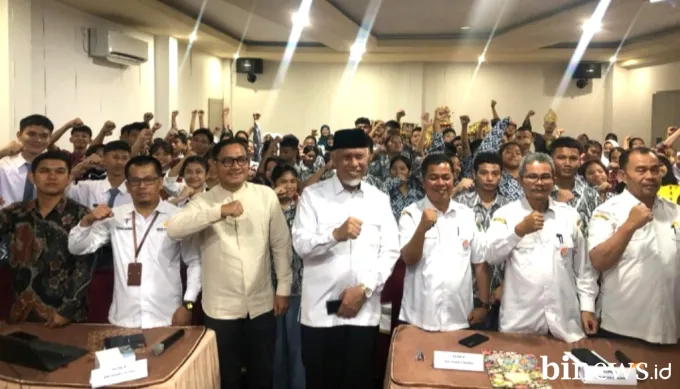 Gubernur Mahyeldi Sebut Program ADEM, Langkah Nyata Pemerataan Pendidikan Daerah Bagi...