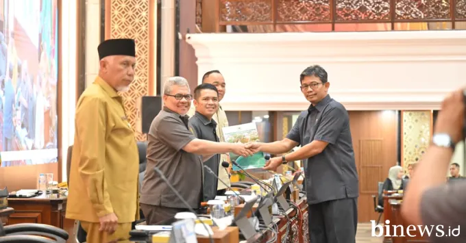 Gubernur Sumatera Barat (Sumbar), Mahyeldi Ansharullah...