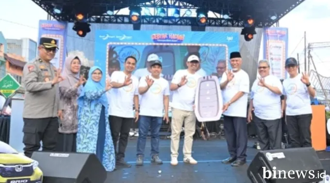 Gubernur Puji Bank Nagari Konsisten Dalam Menghadirkan Inovasi Layanan dan Program...