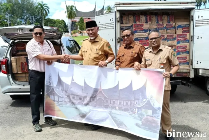 Gubernur Sumbar Terima Bantuan Kemanusiaan dari PT Padang Raya Cakrawala dan PT Tidar...