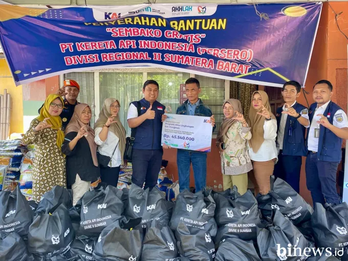 Hingga Akhir Juni 2025, KAI Divre II Sumbar Salurakan Program Bantuan TJSL Senilai Rp.350...