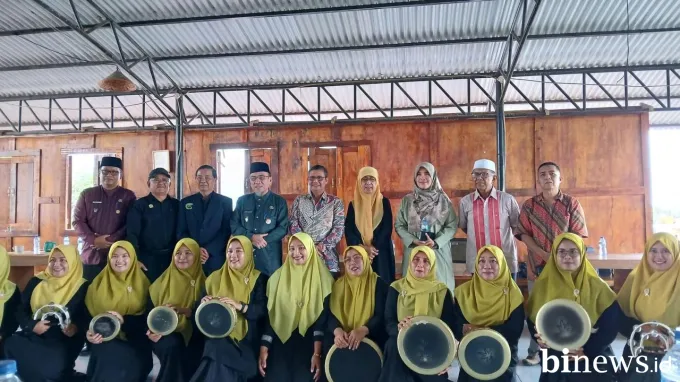 Jelang Lomba Nasional, Wawako Maigus Nasir Beri Semangat kepada Tim Qasidah Kota Padang