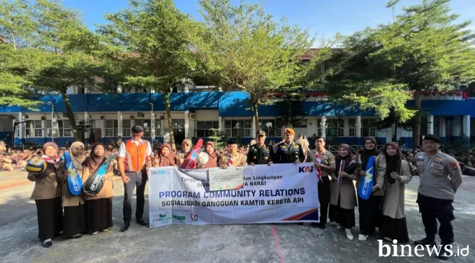 KAI dan Polda Sumbar Gelar Sosialisasi Keselamatan di SMPN 13 Padang