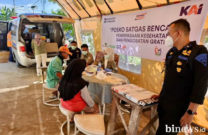 KAI Divre II Sumbar Berikan Pemeriksaan Kesehatan Gratis bagi Warga Terdampak Banjir di...
