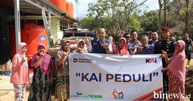 KAI Divre II Sumbar Salurkan Bantuan bagi Masyarakat Nanggalo dan Batu Busuk yang...