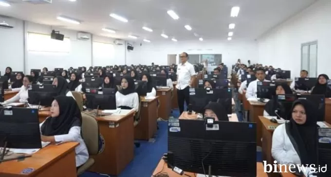 Kepala BKN Tinjau Ujian PPPK di Kota Padang, Tekankan Fokus dan Kejujuran