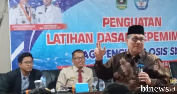 Ketua DPRD Sumbar Beri Penguatan Kepemimpinan untuk Pengurus OSIS SMK se-Sumatera Barat