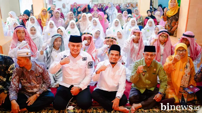 Khatam Al-Qur'an MDTA Surau Pauh, Wabup Solok Apresiasi Semangat Santri