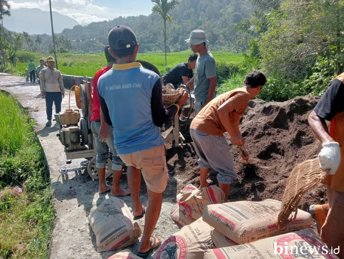 Kolaborasi Warga dan PT Semen Padang, Jalan Baringin--Tarantang Terus Dibenahi