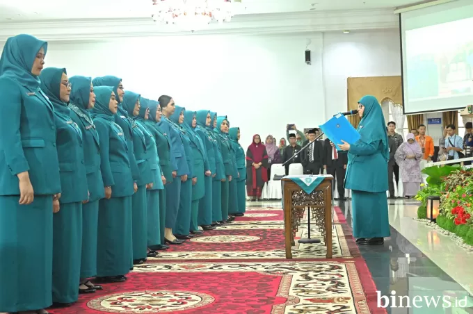 Kukuhkan Ketua TP PKK Kabupaten/Kota, Ini 4 Arahan Harneli Mahyeldi