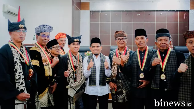 Kukuhkan Pengurus LKAM Kabupaten Solok Periode 2024--2029, Wabup Candra: Miliki Peran...