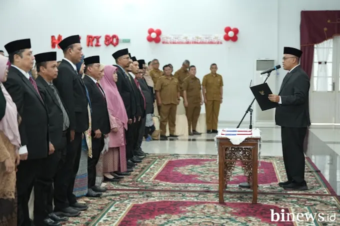 Lantik 53 Pejabat Administrator dan Pengawas, Sekdaprov Sumbar Tekankan Dampak Kinerja