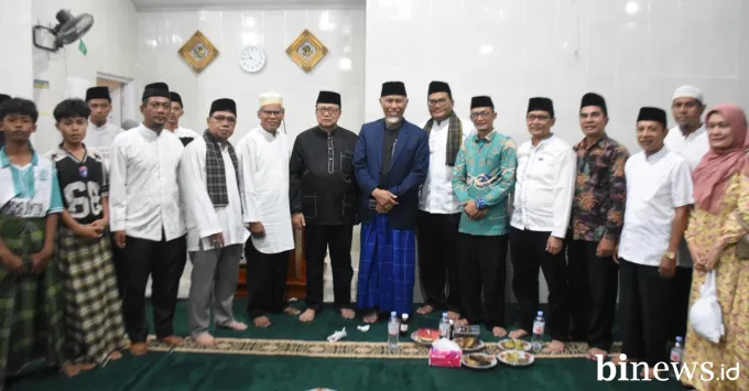 Lewat Safari Ramadan, Semen Padang Salurkan Rp22,5 Juta untuk Pembangunan MDA dan...