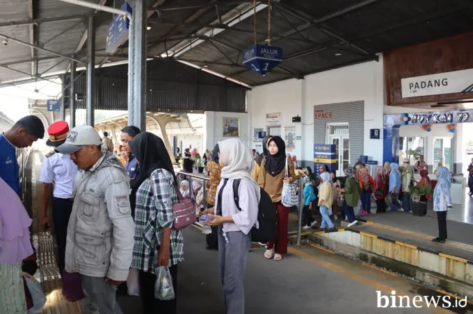 Libur Panjang HUT ke-80 RI, Kapasitas Tiket KA Pariaman Ekspres Masih Tersedia
