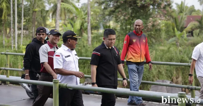 M Iqra Chissa Putra Tinjau Perkembangan Pembangunan Infrastruktur di Kota Padang