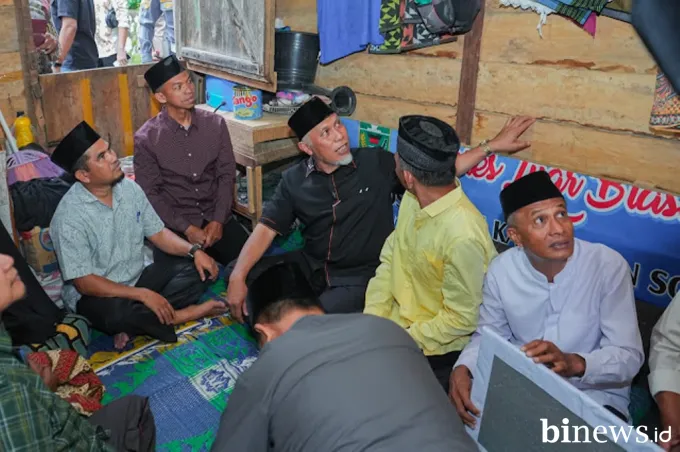 Mahyeldi Buka Puasa Bersama Warga Paninggahan, Janjikan Percepatan Pemulihan Pascabanjir