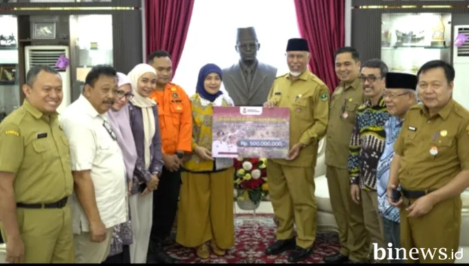 Mahyeldi Terima Bantuan Rp500 Juta dari Pemkot Makassar untuk Korban Bencana Sumbar