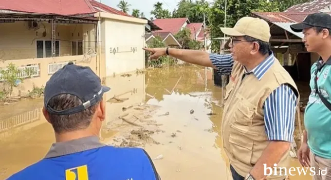 Mastilizal Aye Minta Pemko Padang Kerahkan Alat Berat Percepat Pembersihan Sedimen...